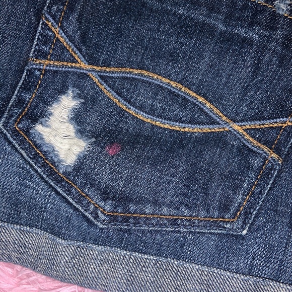 💛 A&F Shorts 💛 - Picture 4 of 4